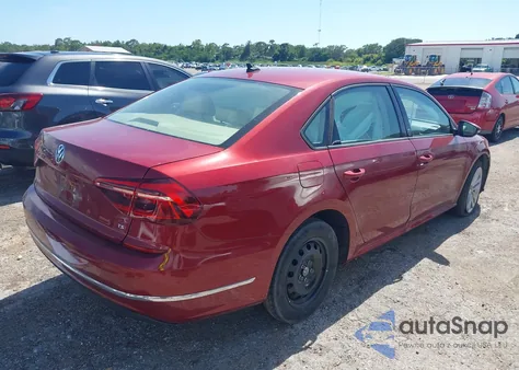 2019 Volkswagen Passat 2.0T Wolfsburg Edition z USA, uszkodzony, nr VIN 1VWLA7A36KC004855